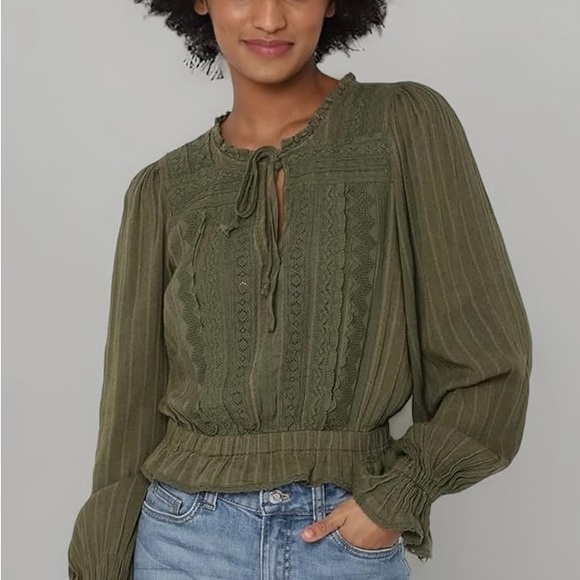 American Eagle Outfitters Tops - AMERICAN EAGLE OUTFITTERS NWOT Olive Green Women's Lace Detail Women's Top - XS